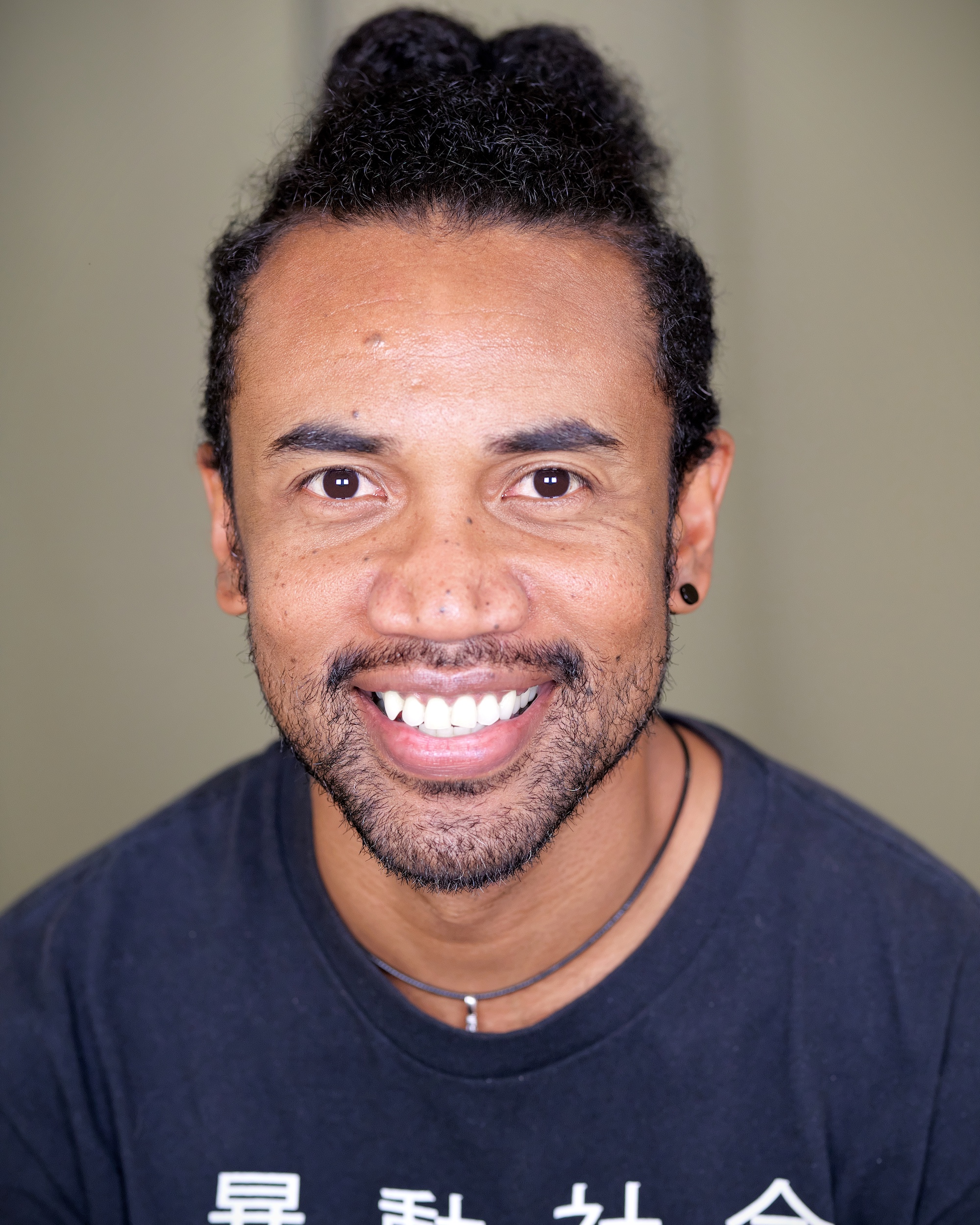 Headshot 6